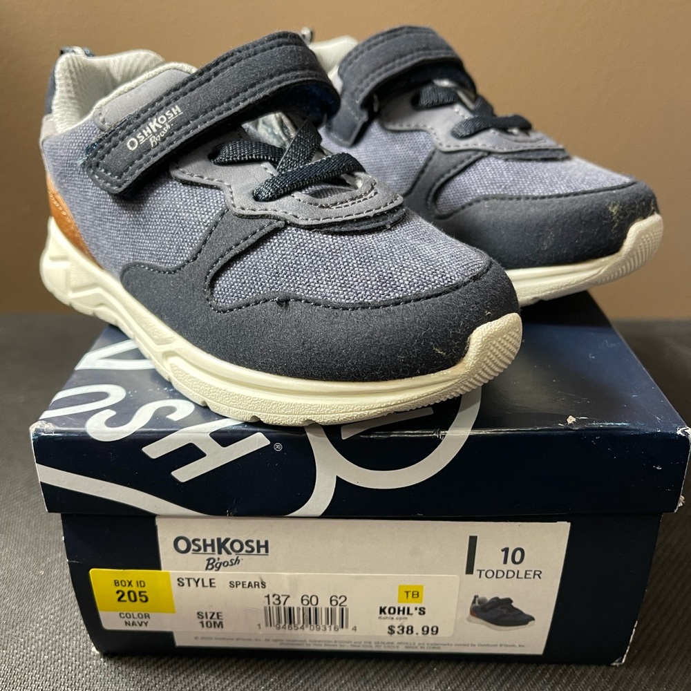 Kids Osh Kosh Sneakers!